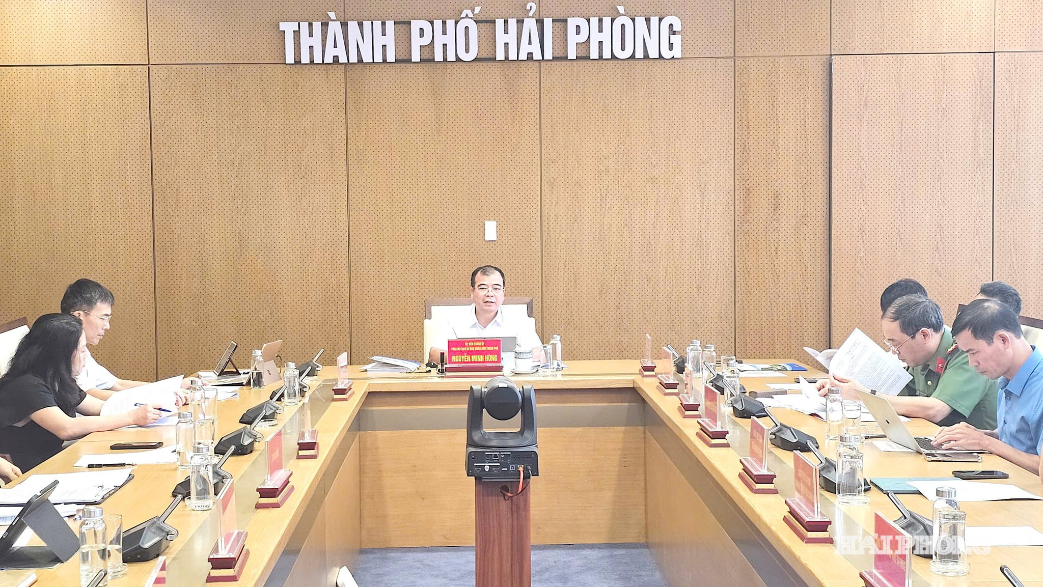 anh-hung.jpg