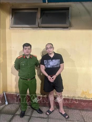 Khởi tố 18 đối tượng trong đường dây quảng bá website cờ bạc - Ảnh 2. Khởi tố 18 đối tượng trong đường dây quảng bá website cờ bạc - Ảnh 2.