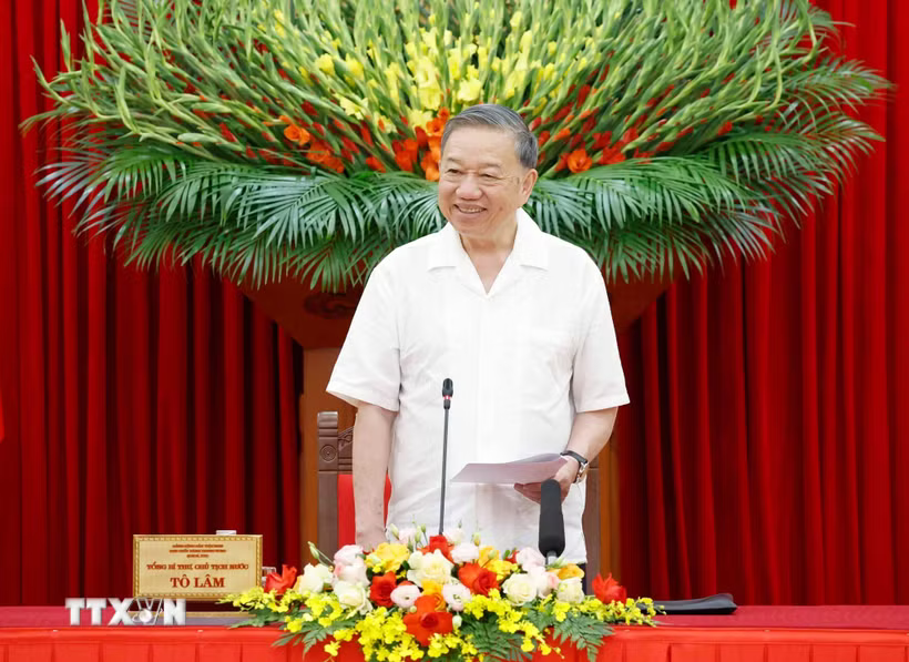 tong-bi-thu-lam-viec-ban-to-chuc-01.png