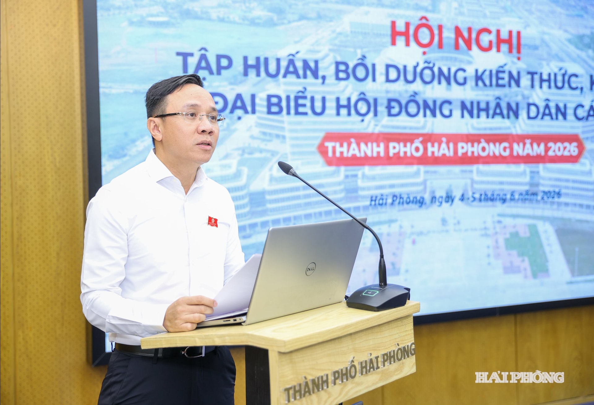 Đồng chí Đào Trọng Đức, Uỷ viên Ban Thường vụ Thành uỷ, Phó Chủ tịch HĐND thành phố phát biểu khai mạc hội nghị