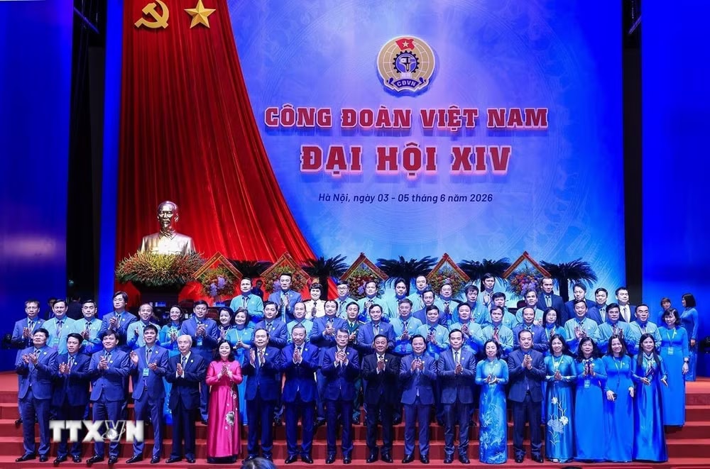 ttxvn-khai-mac-phien-trong-the-dai-hoi-xiv-cong-doan-viet-nam-0406-20.jpg