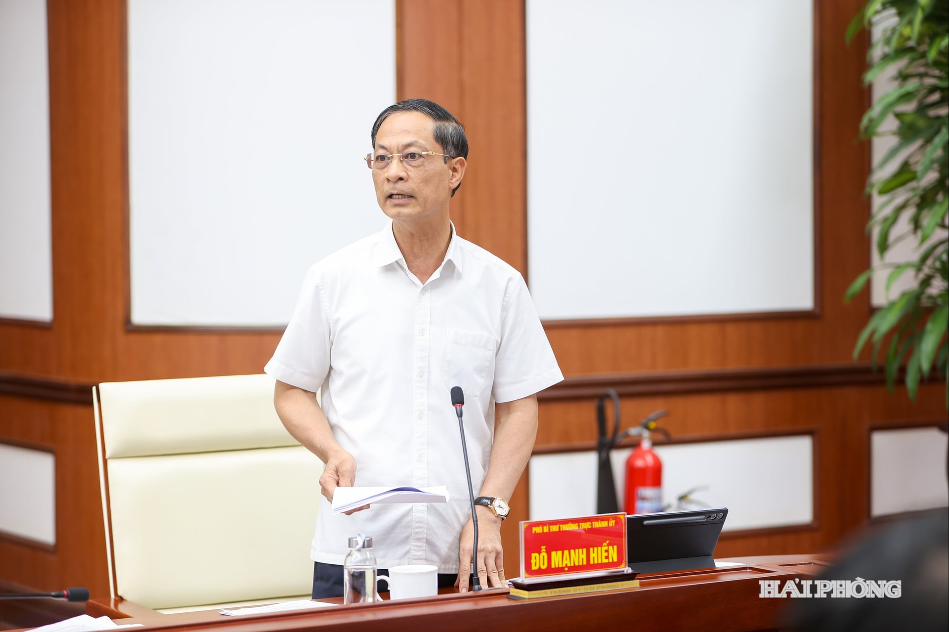 Đồng chí Đỗ Mạnh Hiến, Phó Bí thư Thường trực Thành uỷ phát biểu