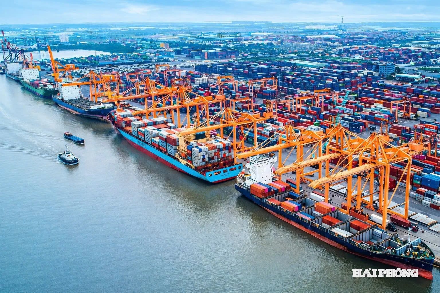 Cảng Hải Phòng - nơi khởi nguồn cảm hứng cho nhiều tác phẩm văn học viết về công nhân, người lao động và khát vọng vươn ra biển lớn