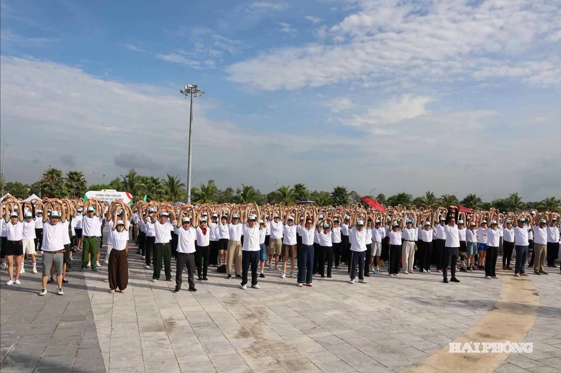 khoi-dong.jpg