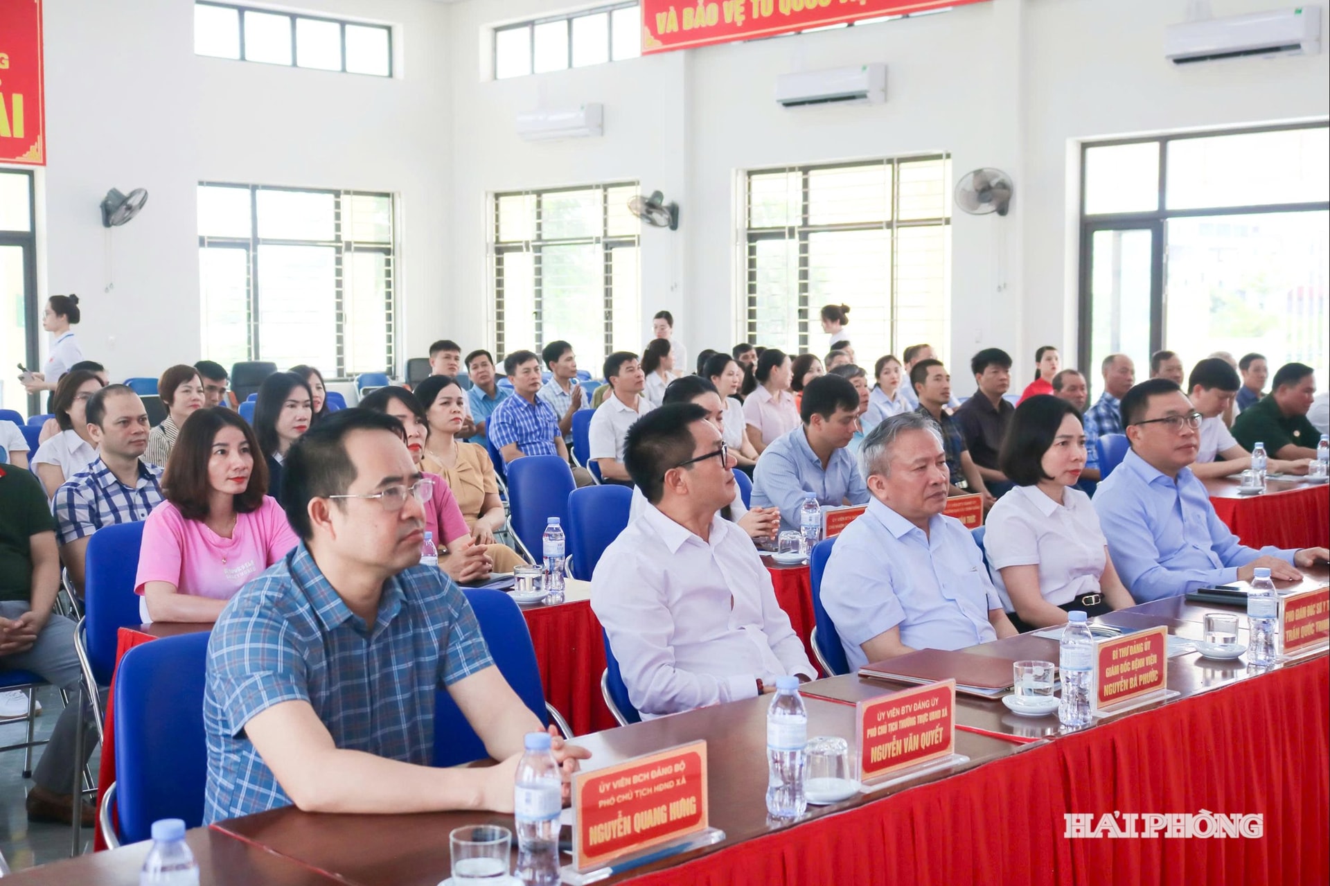 z7906732901713_eaff8aabbe2b358e97ddc06025d3565a_watermarked.jpg