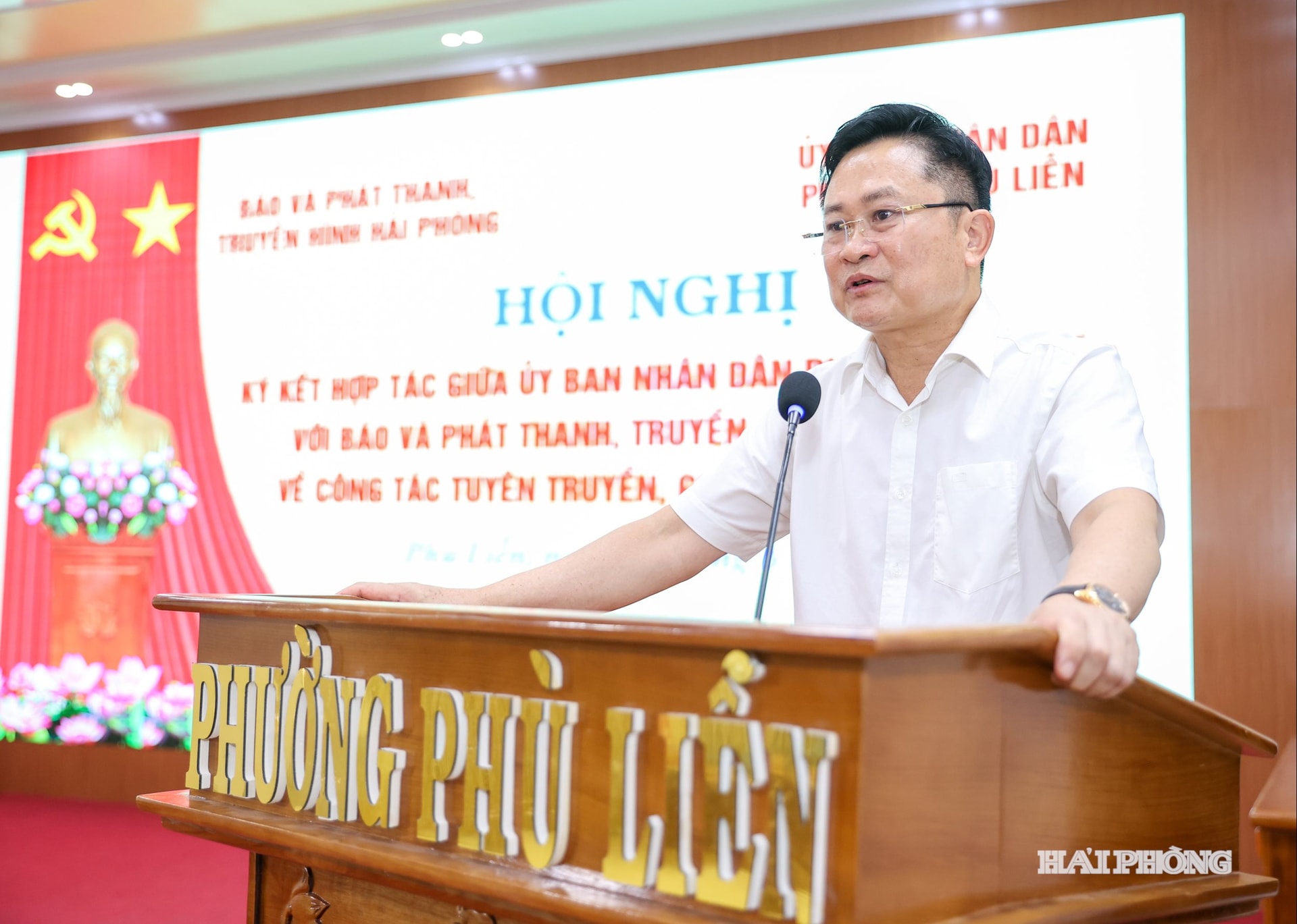 Đồng chí Phạm Văn Tuấn, Uỷ viên Thành uỷ, Giám đốc Báo và phát thanh, truyền hình Hải Phòng phát biểu