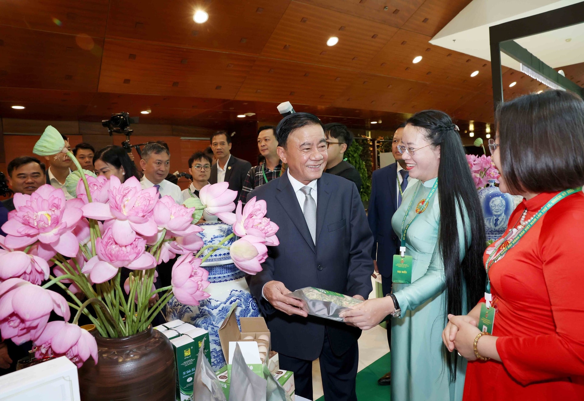 vnapotalkhaimactrongthedaihoitoanquochoinongdanvietnamlanthuix8811474-17808843539341267779757.jpg