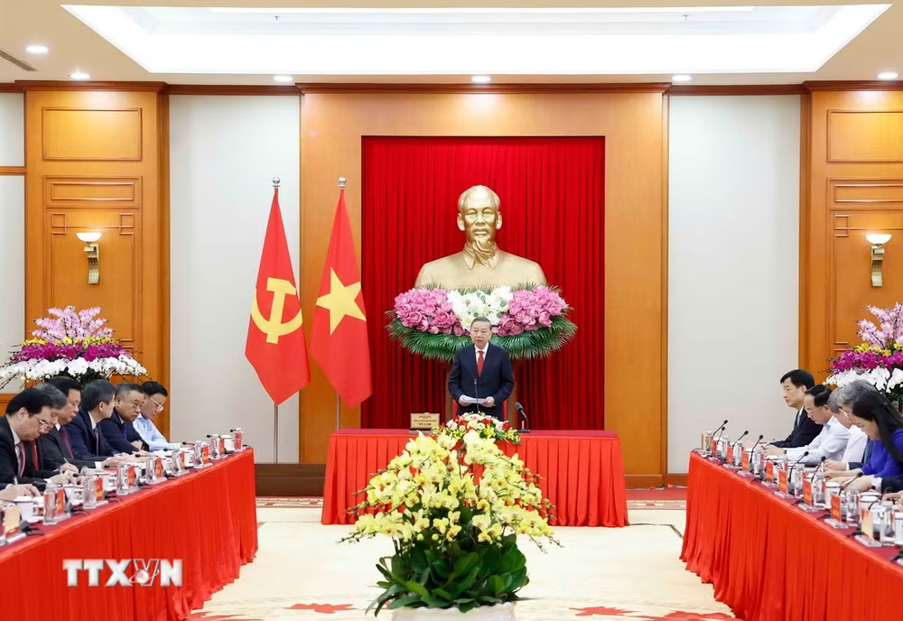 Tổng Bí thư, Chủ tịch nước Tô Lâm phát biểu chỉ đạo. (Ảnh: Thống Nhất/TTXVN) ttxvn-tong-bi-thu-chu-tich-nuoc-lam-viec-voi-hoi-dong-ly-luan-trung-uong-6-3661.jpg