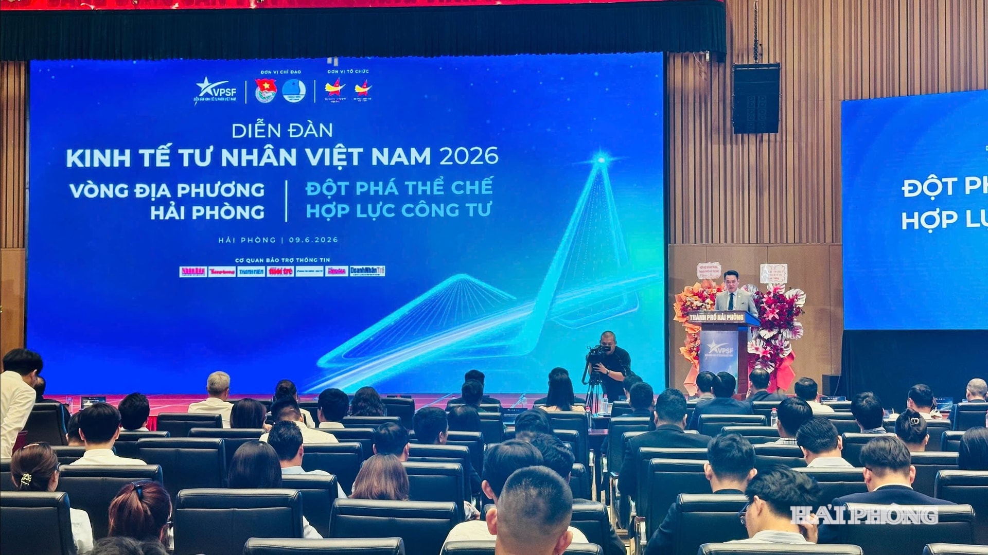dien-dan-kt-tu-nhan-6-.jpg