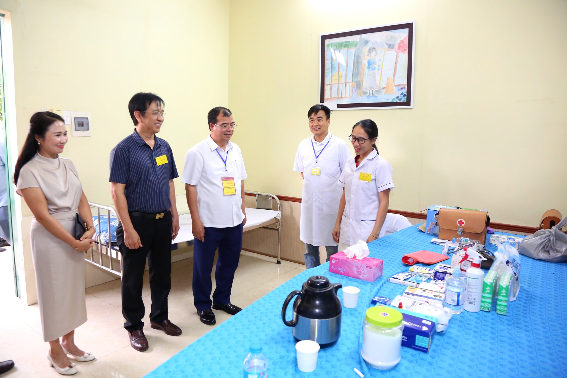 Đồng chí Nguyễn Minh Hùng, Phó Chủ tịch UBND thành phố kiểm tra công tác thi Tốt nghiệp THPT Quốc gia tại điểm thi Trường THPT Lê Quý Đôn