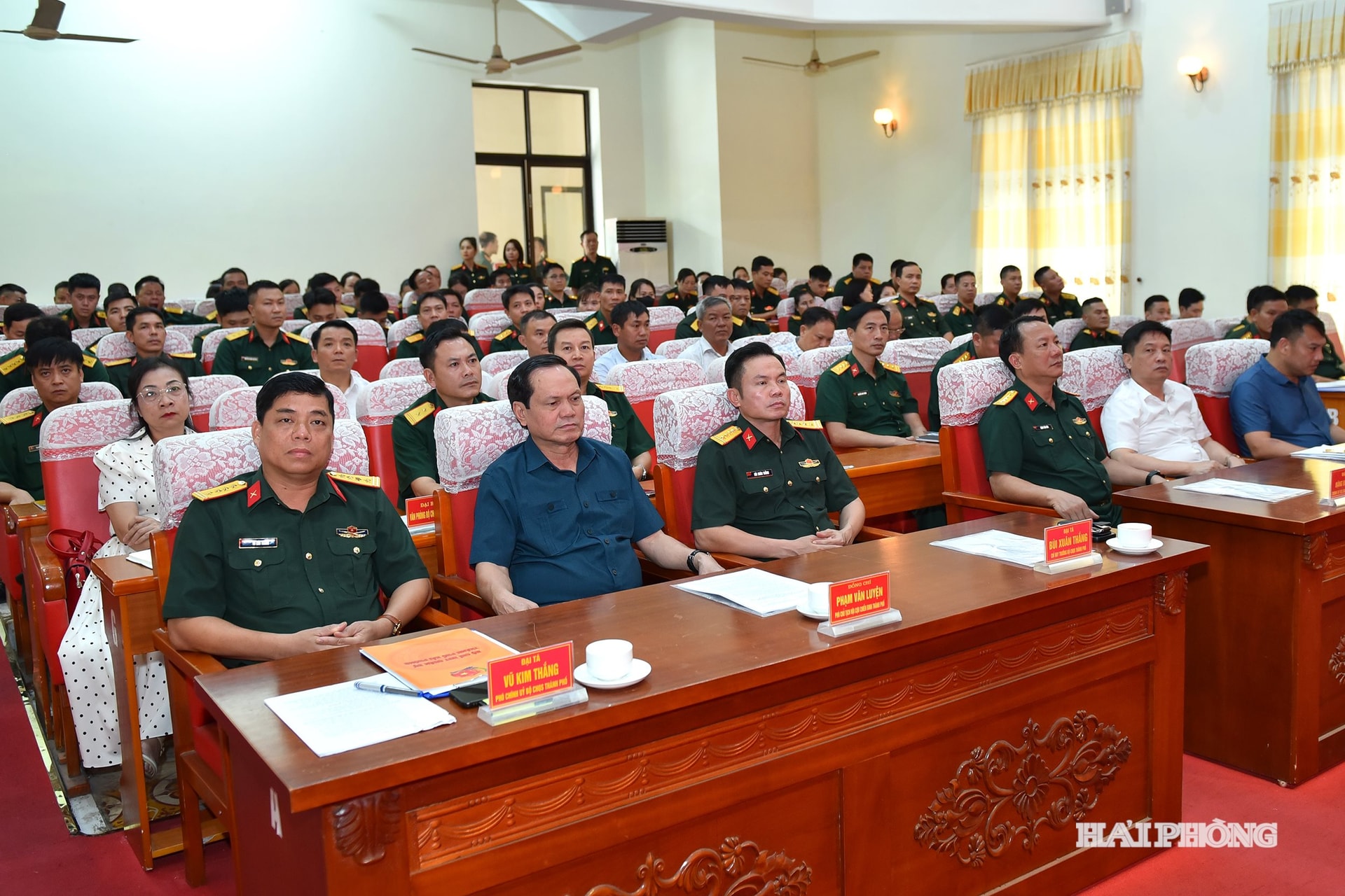 Các đại biểu dự lễ phát động.