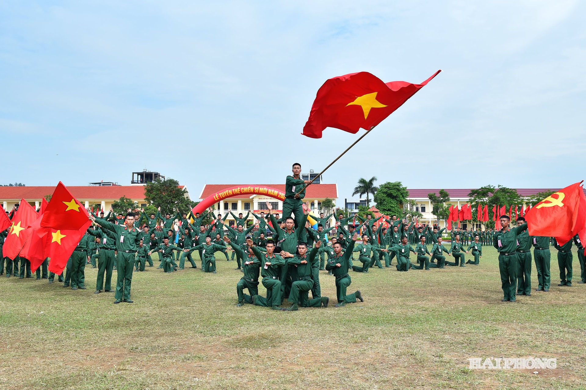 tuyen the chien si12
