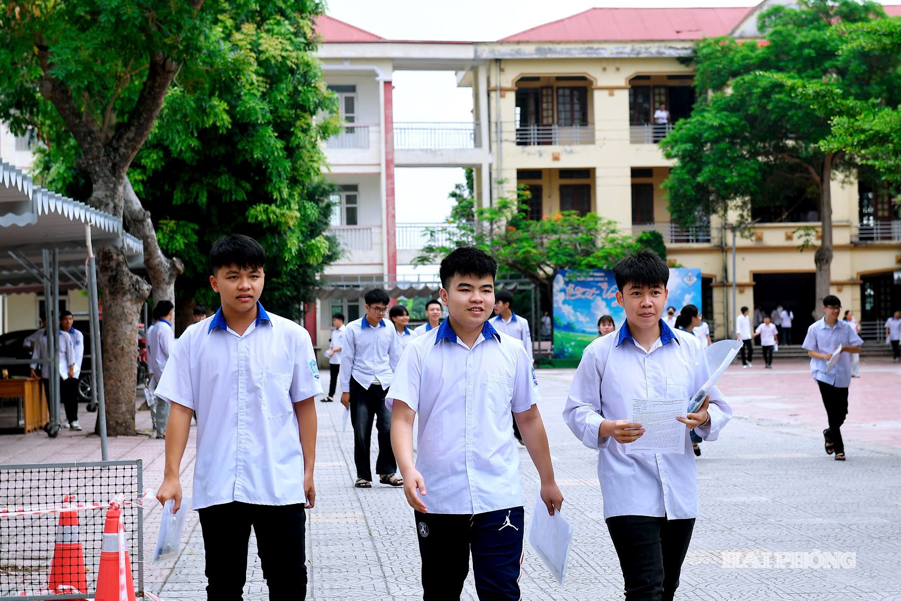 bhp-thi-sinh-tot-nghiep-1.jpg