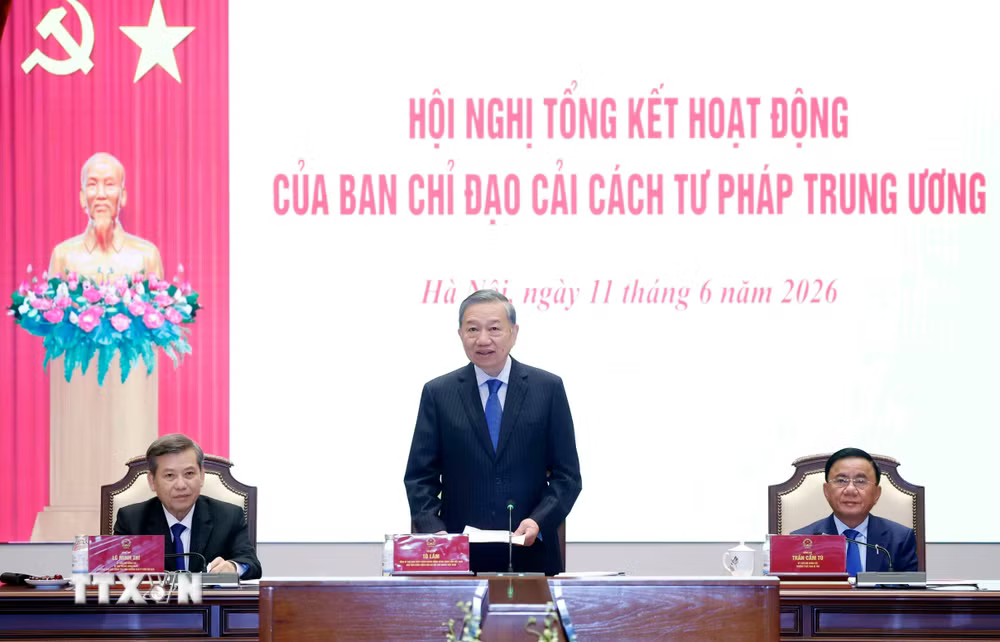 tong-bi-thu-hop-cai-cach-tu-phap-01.png