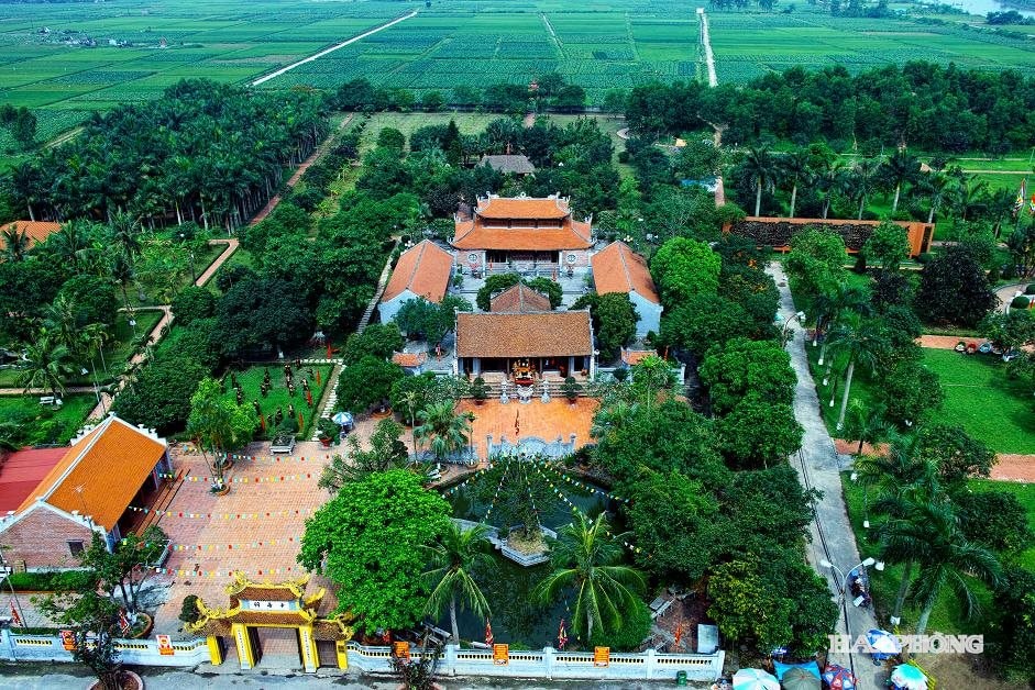 trang-trinh-1.jpg