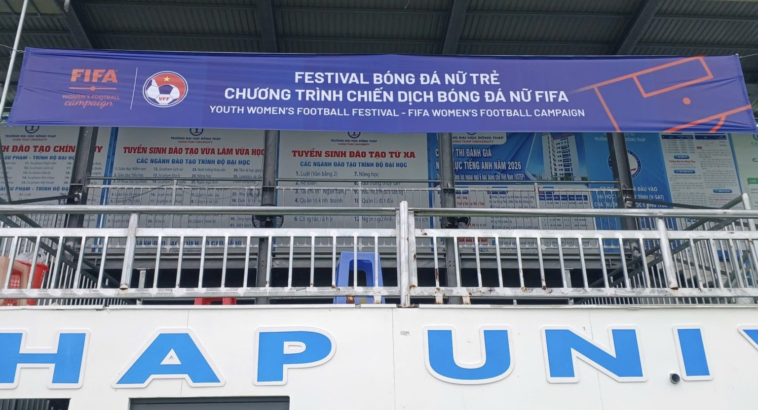 bong-da-nu-tre.png