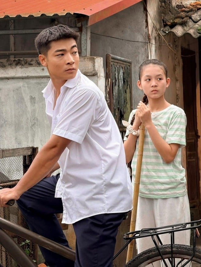 Con trai NSƯT Võ Hòai Nam gây sốt với vai chính trong Phía bên kia thành phố - Ảnh 1.