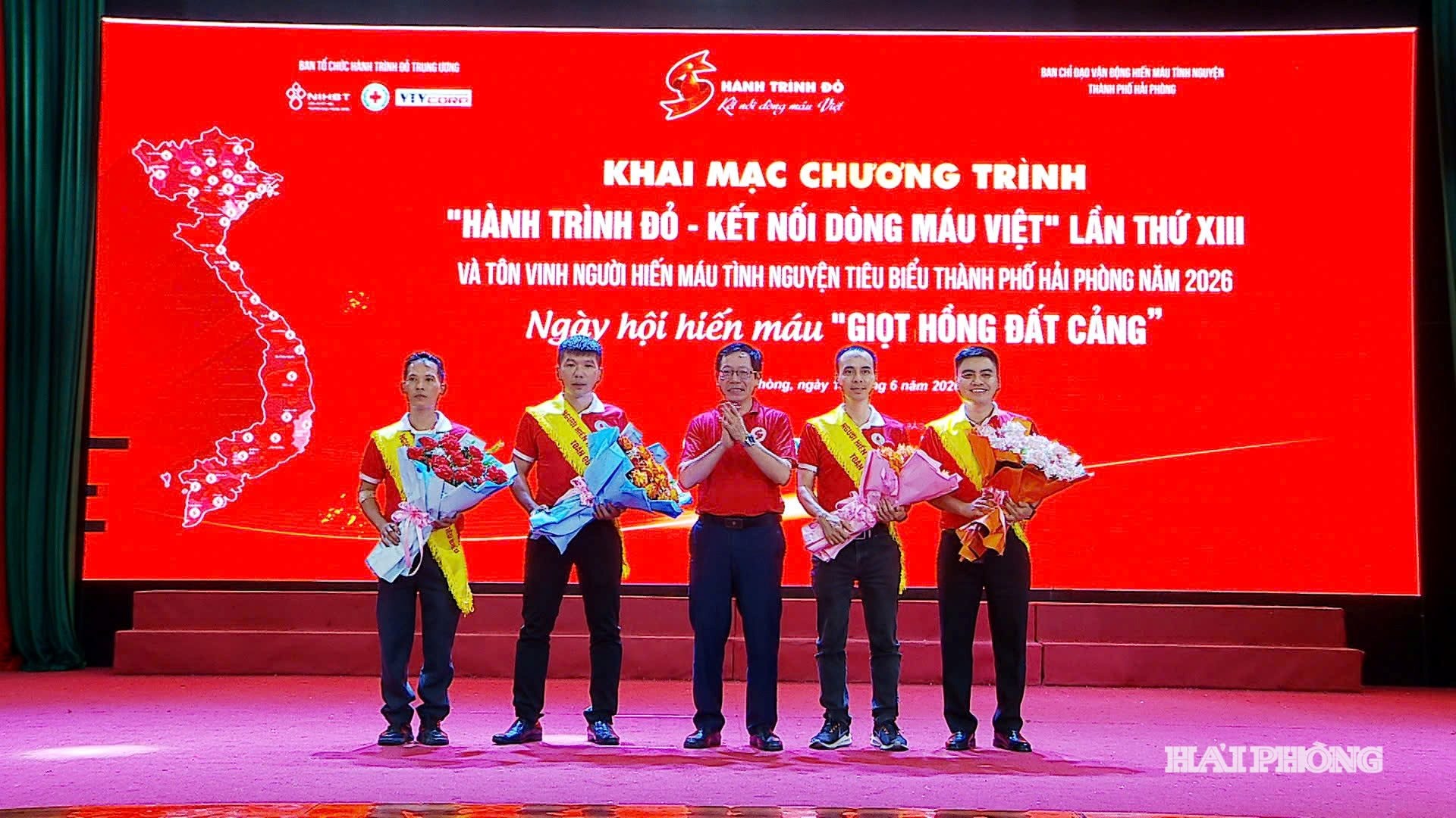ton-vinh-hm.jpg