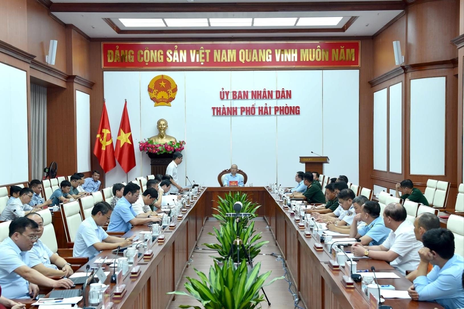 phong-thu-dan-su3(1).jpg
