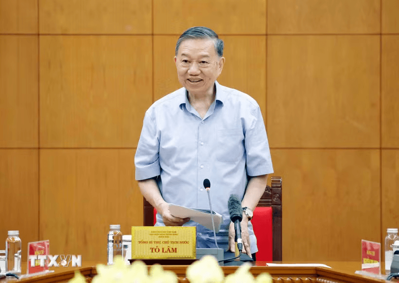 tong-bi-thu-hop-tuyen-giao.png