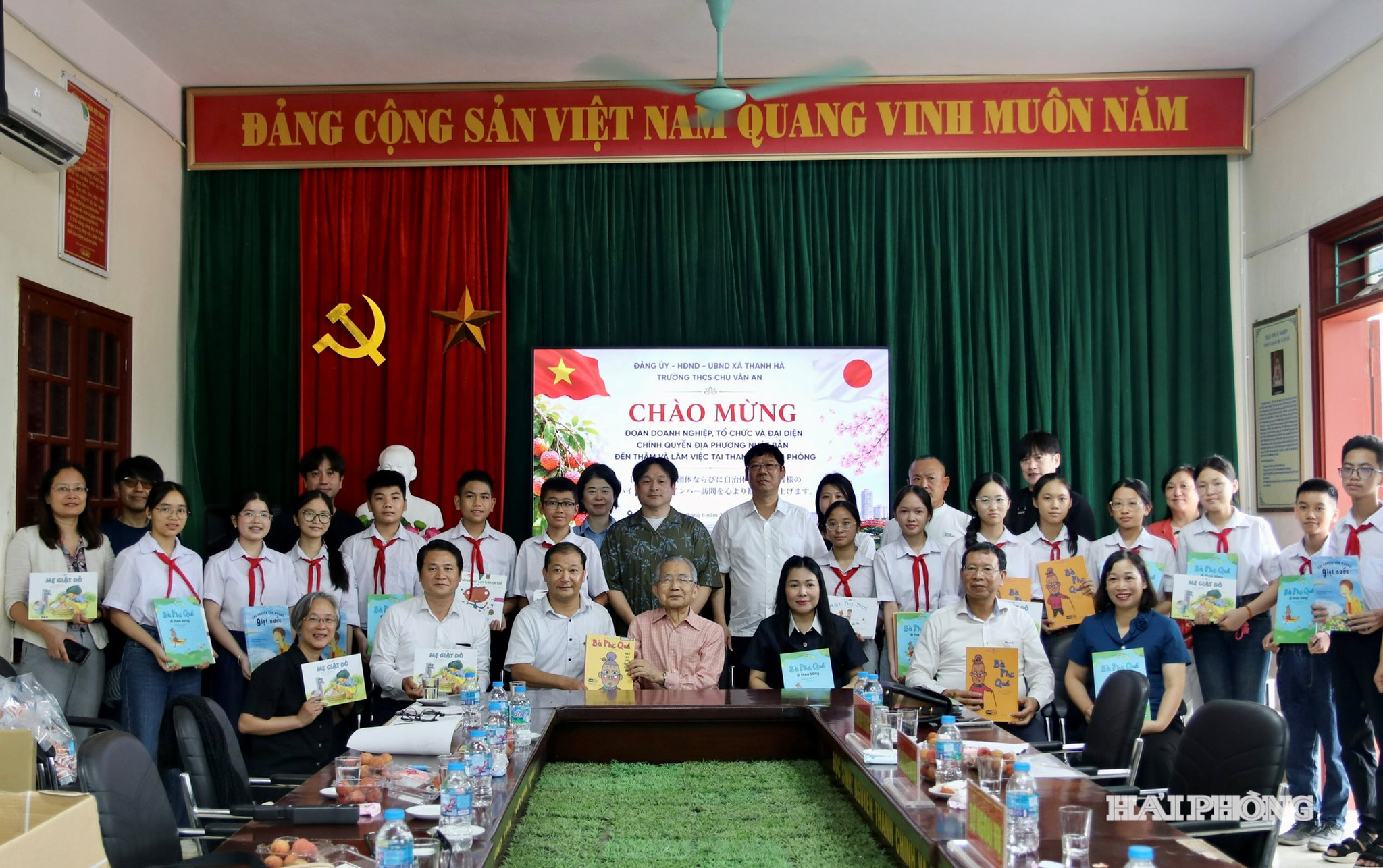 tang-sach.jpg