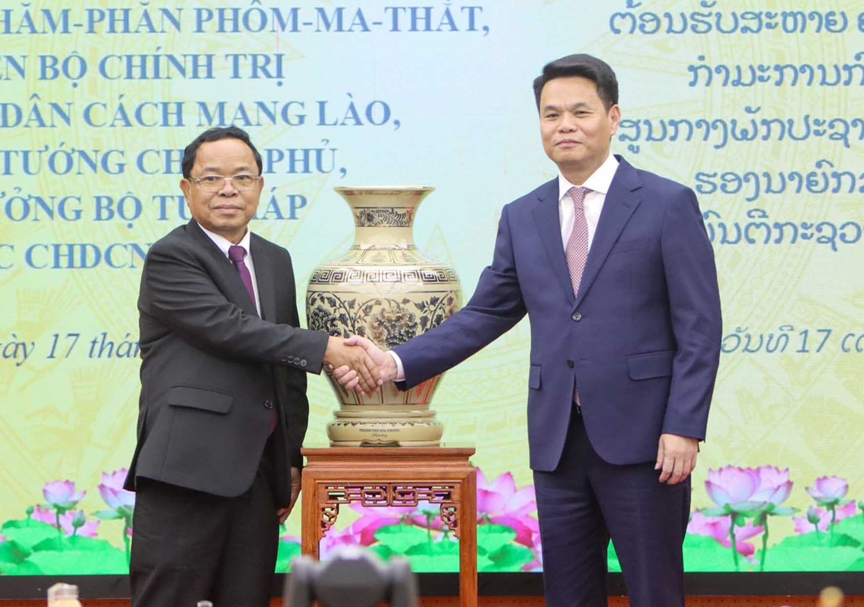 le-ngoc-chau.jpeg