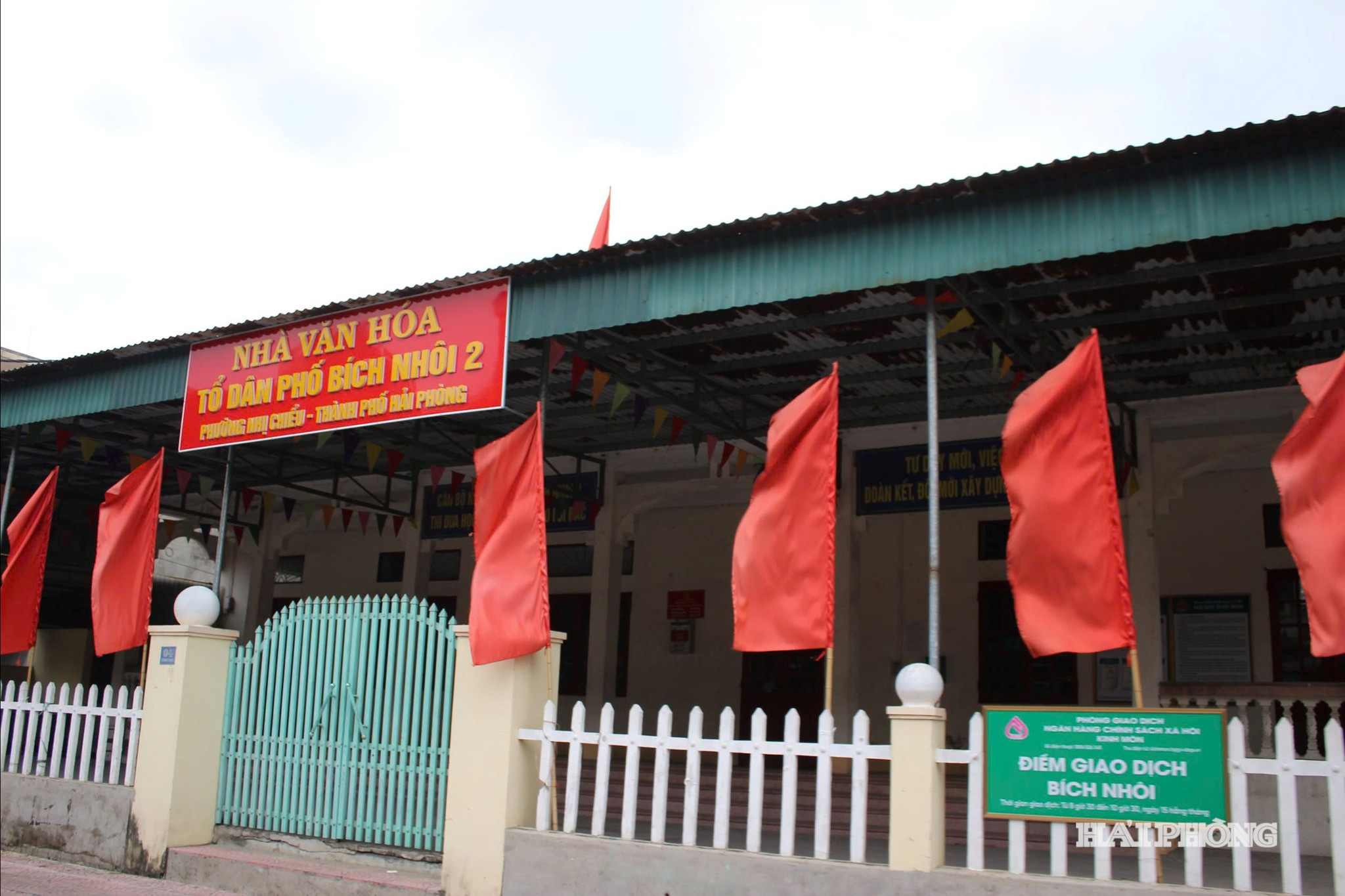 nha-van-hoa.jpg