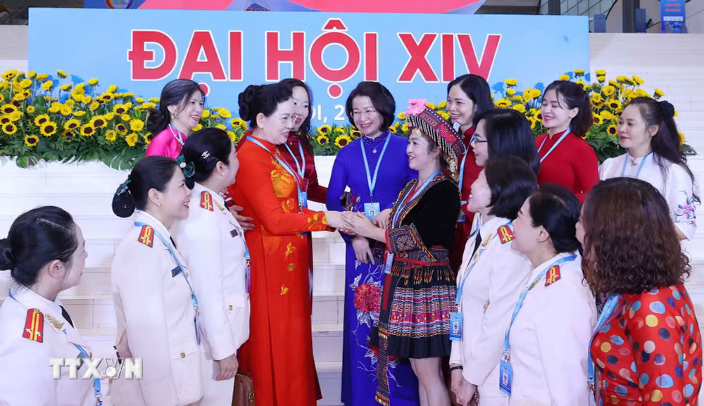Đại biểu dự phiên Khai mạc trọng thể Đại hội đại biểu Phụ nữ toàn quốc lần thứ XIV. (Ảnh: Văn Điệp/TTXVN) ttxvn-1806-dai-hoi-phu-nu-toan-quoc-17.jpg