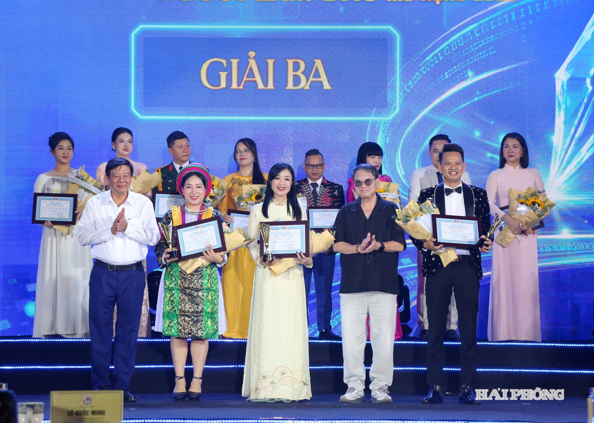 giải ba