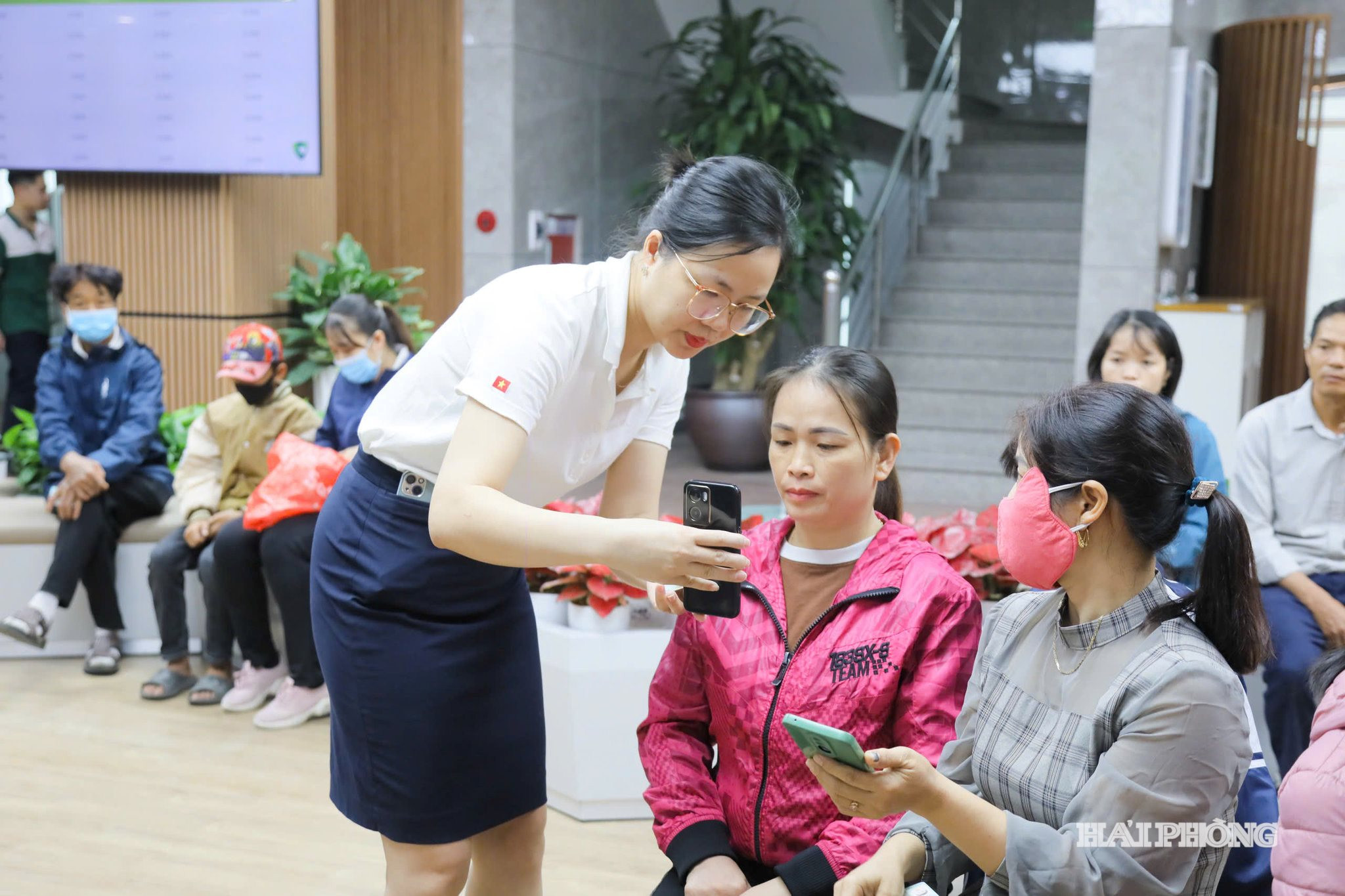 chuyen-doi-so-ngan-hang-1.jpg