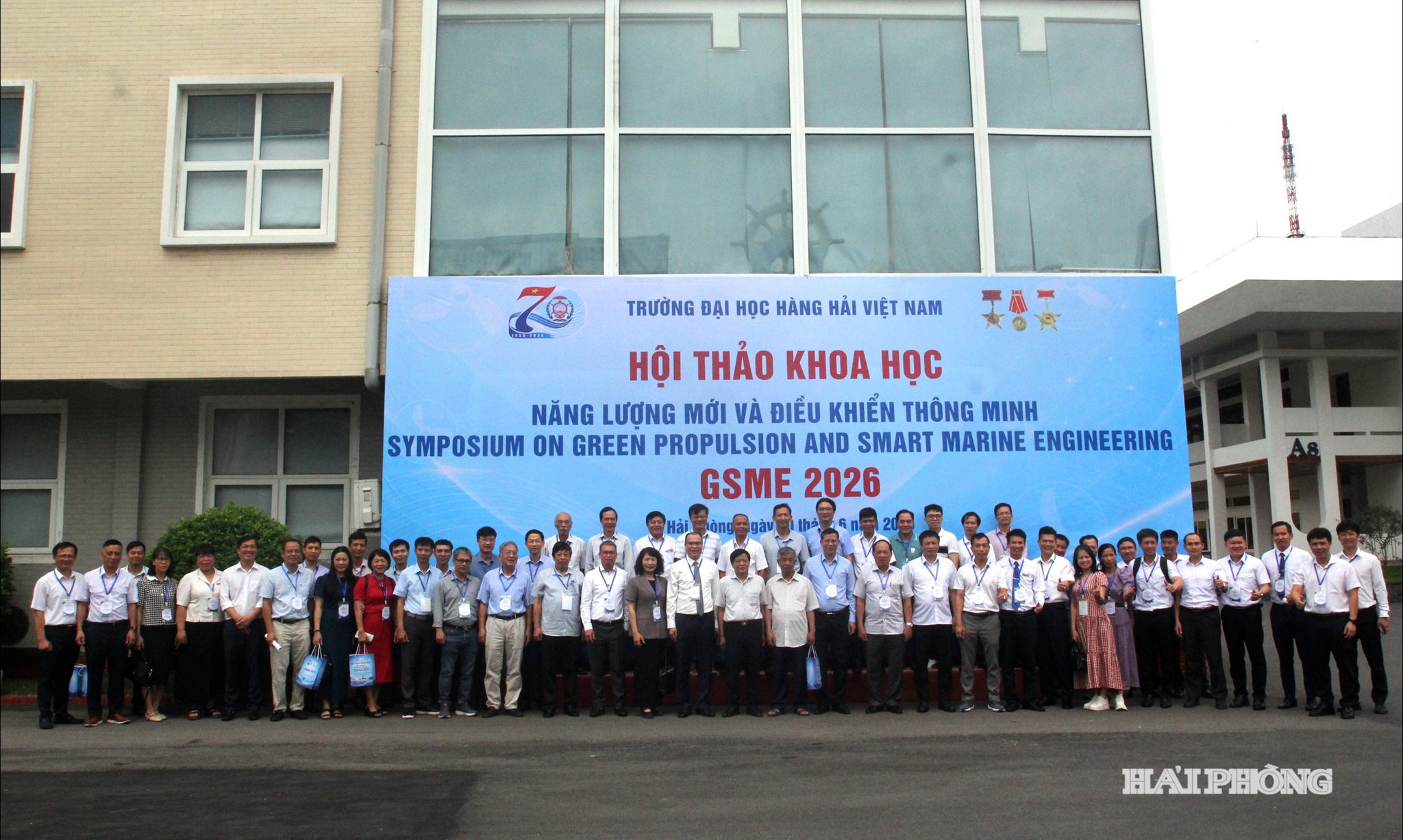 hoi-thao-khoa-hoc2.jpg
