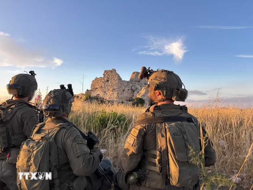 Binh sỹ Israel được triển khai tại miền Nam Liban. (Ảnh: THX/TTXVN)