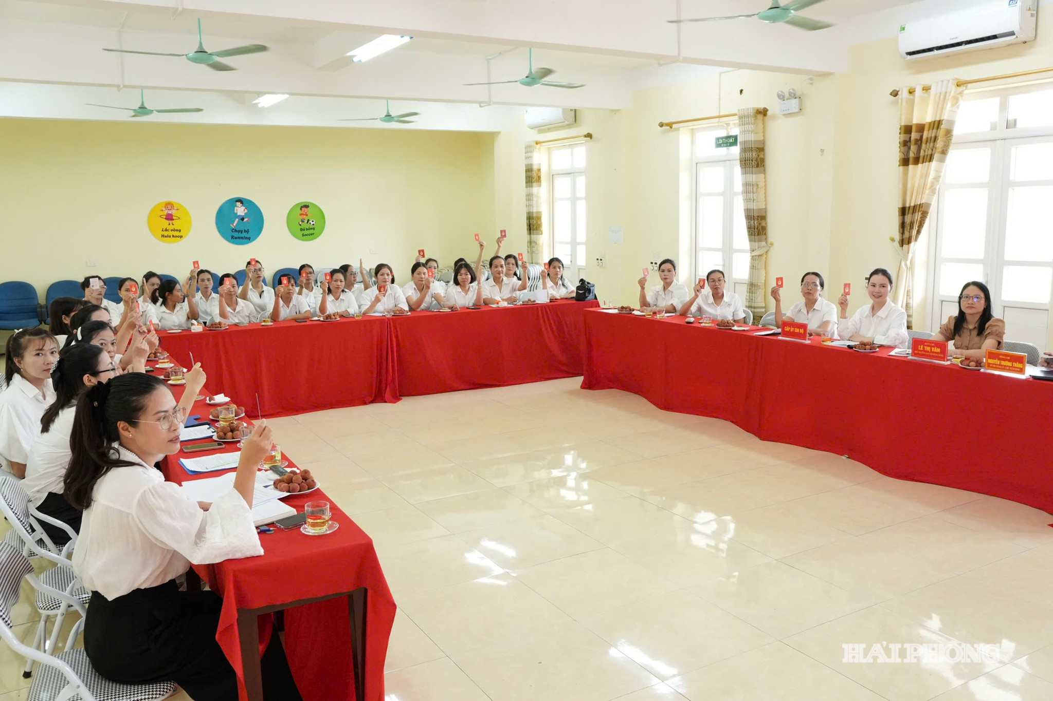bieu-quyet.jpg