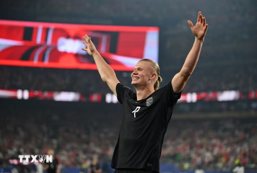 Haaland tỏa sáng đưa Na Uy sớm vào vòng knock-out World Cup 2026. (Ảnh: AFP/TTXVN)
