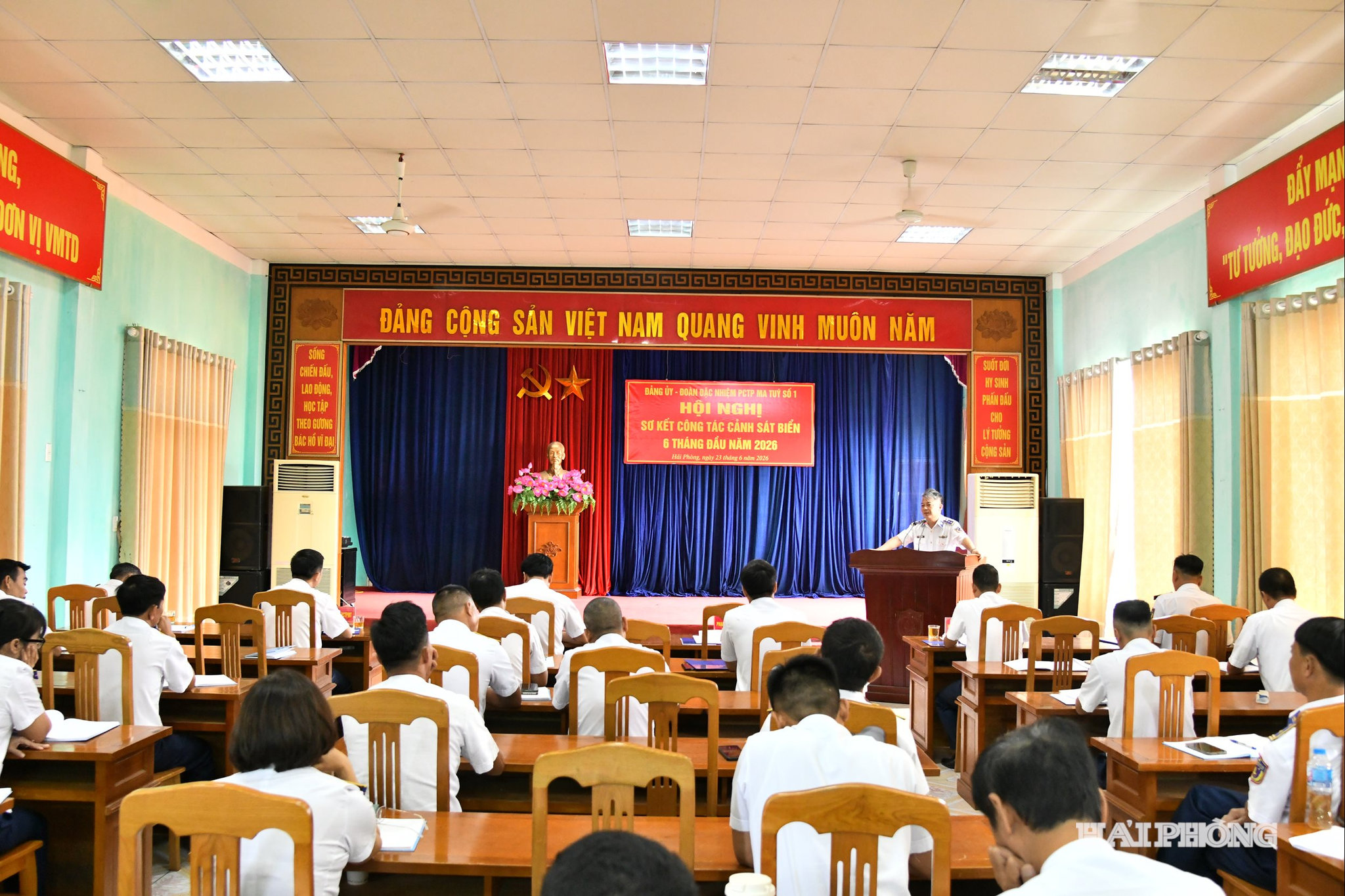 Quang cảnh Hội nghị