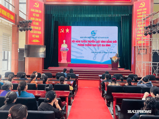 bao-luc-gia-dinh.png