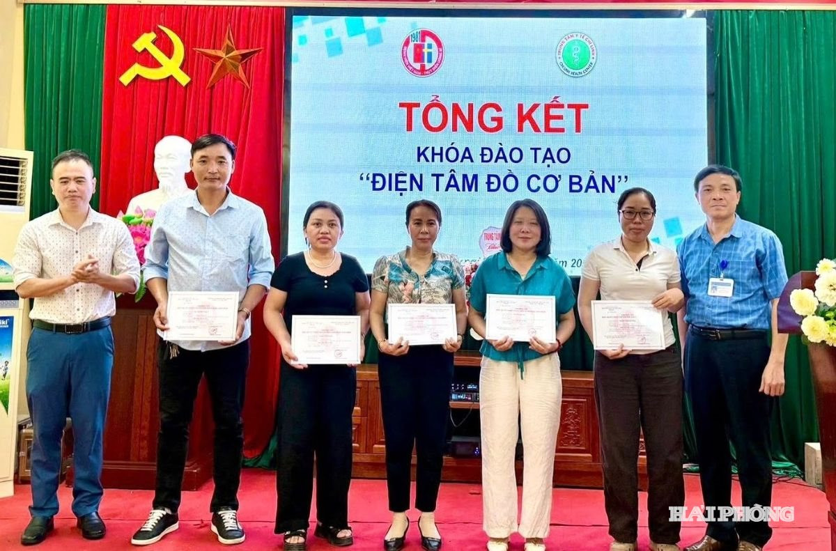 chan-doan-benh-tim-mach.jpg