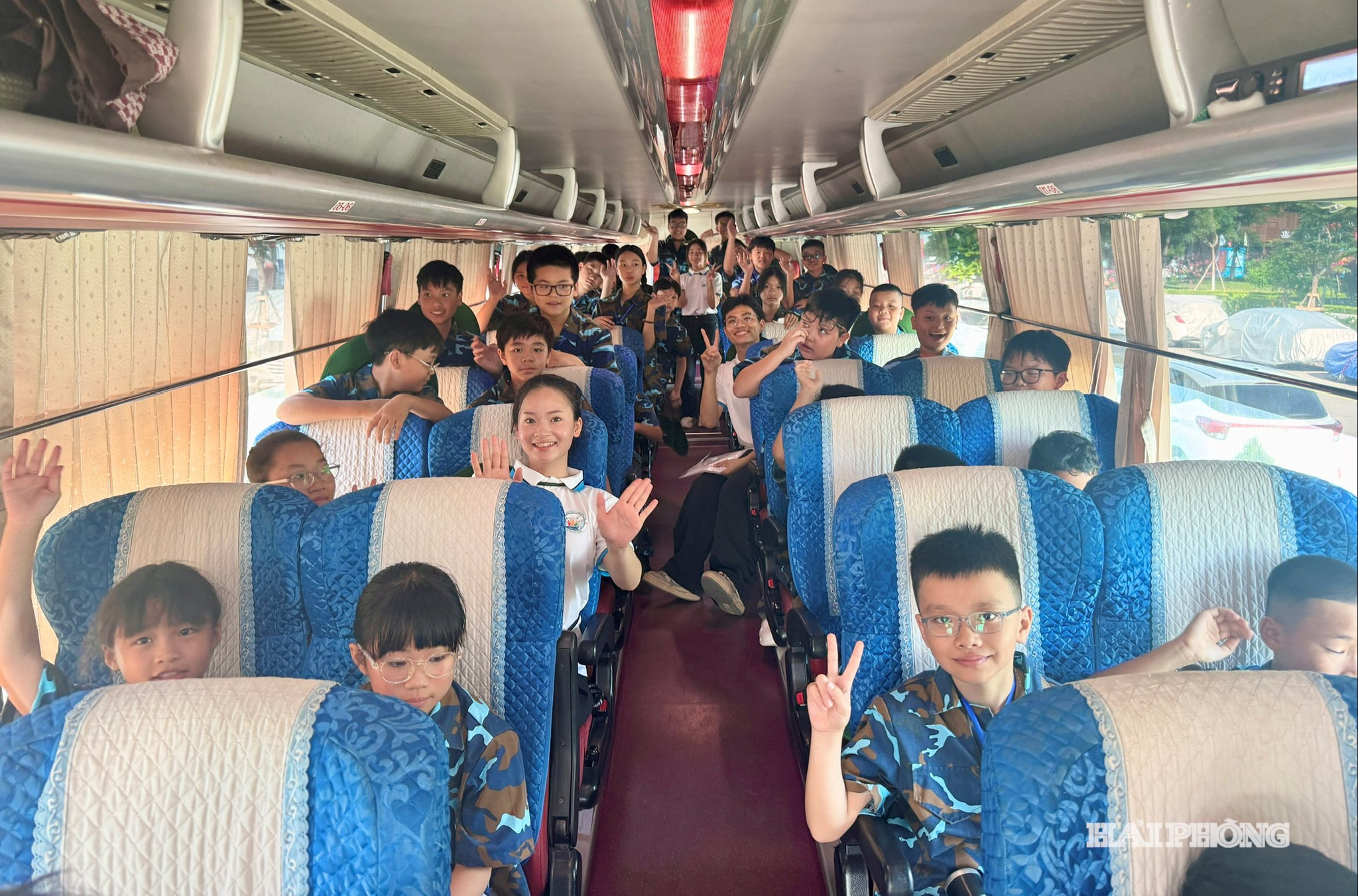 hoc-sinh-14.jpg