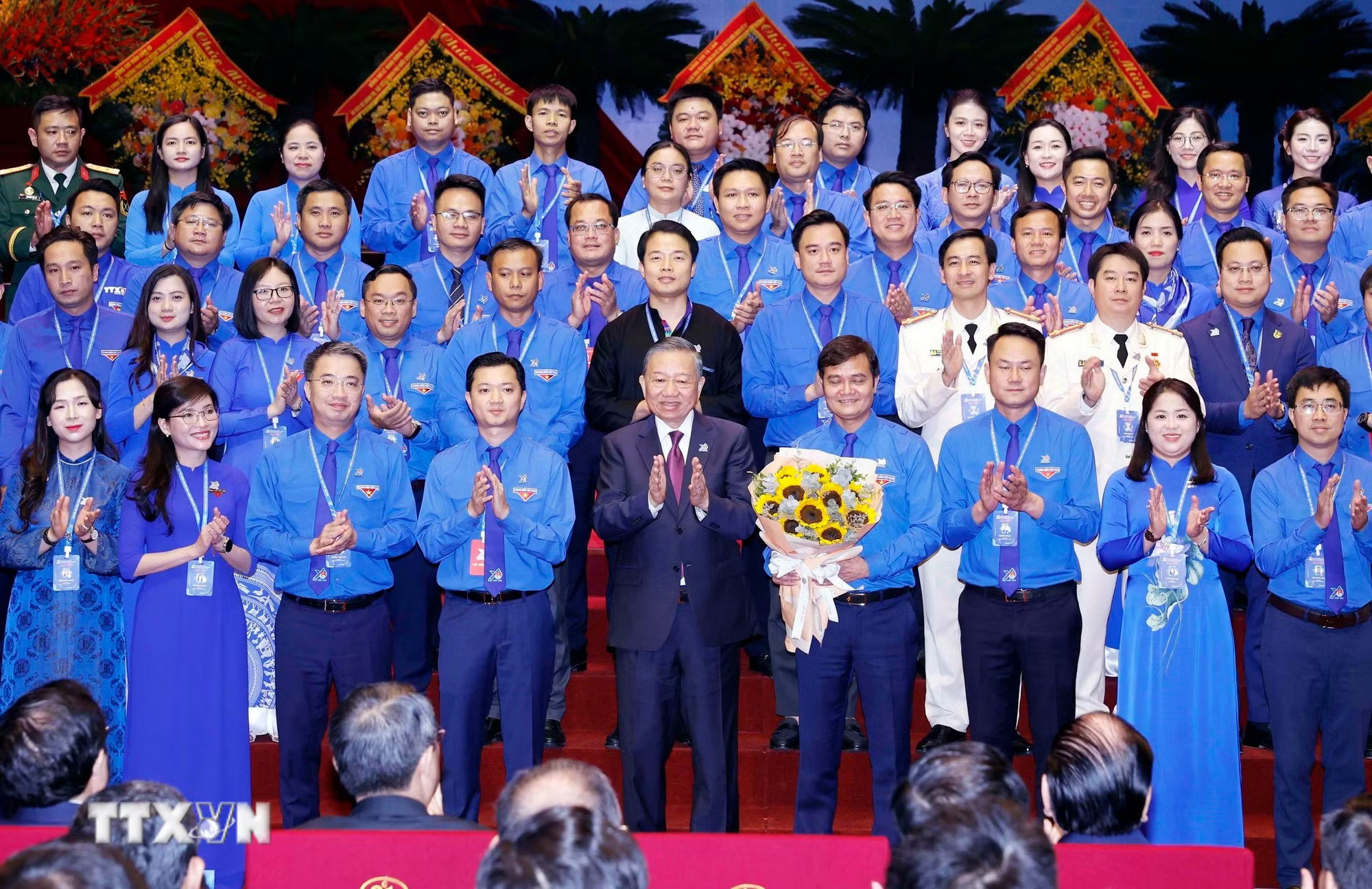 tong-bi-thu-chu-tich-nuoc-to-lam.jpg