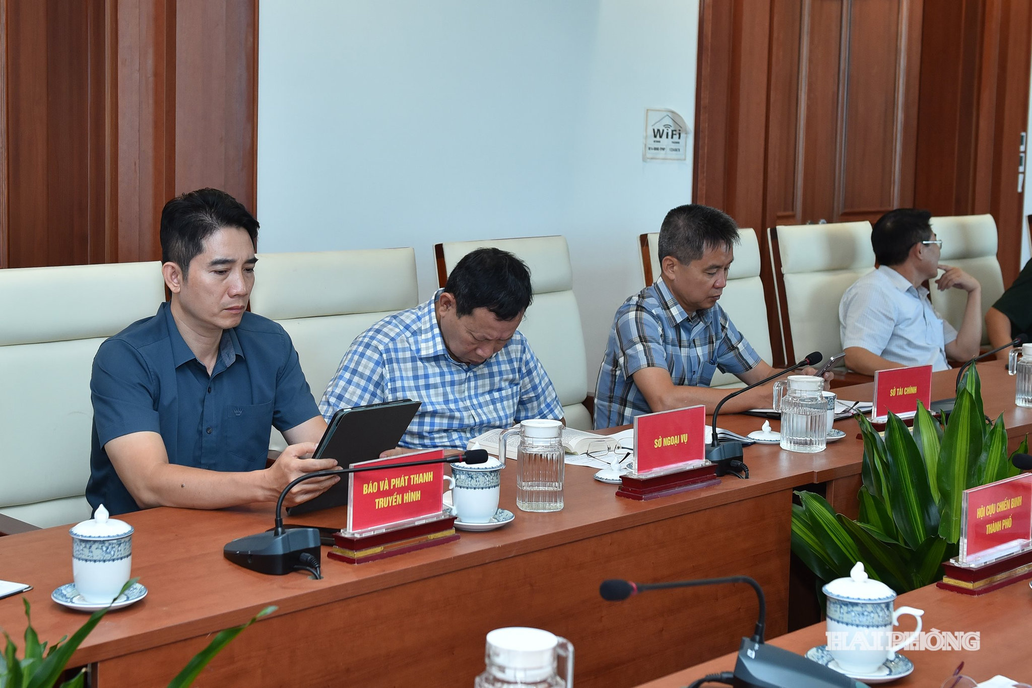 Các đại biểu dự hội nghị tại điểm cầu Hải Phòng.