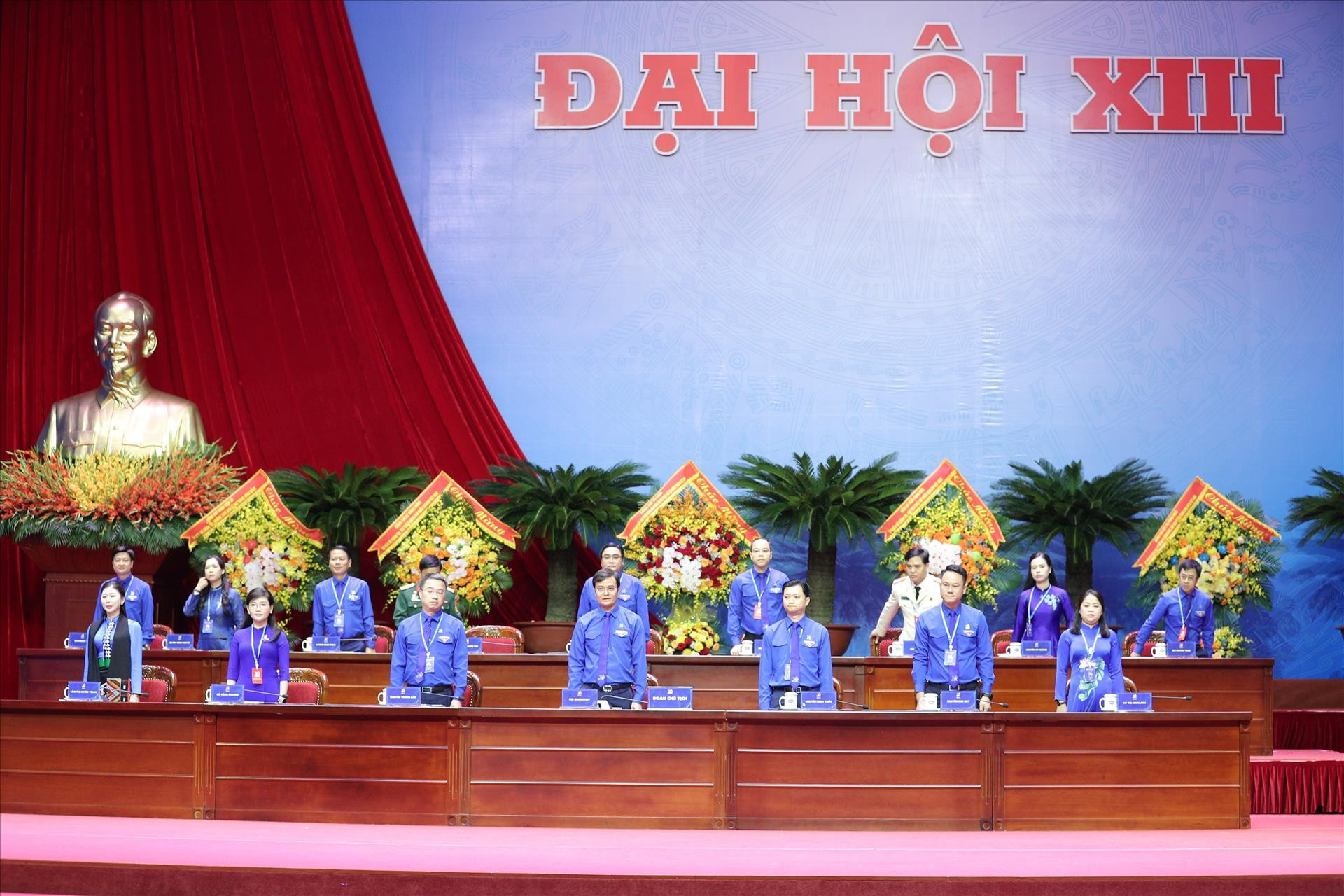 vna-potal-khai-mac-trong-the-dai-hoi-doan-toan-quoc-lan-thu-xiii-884716925-9-55-17.jpg