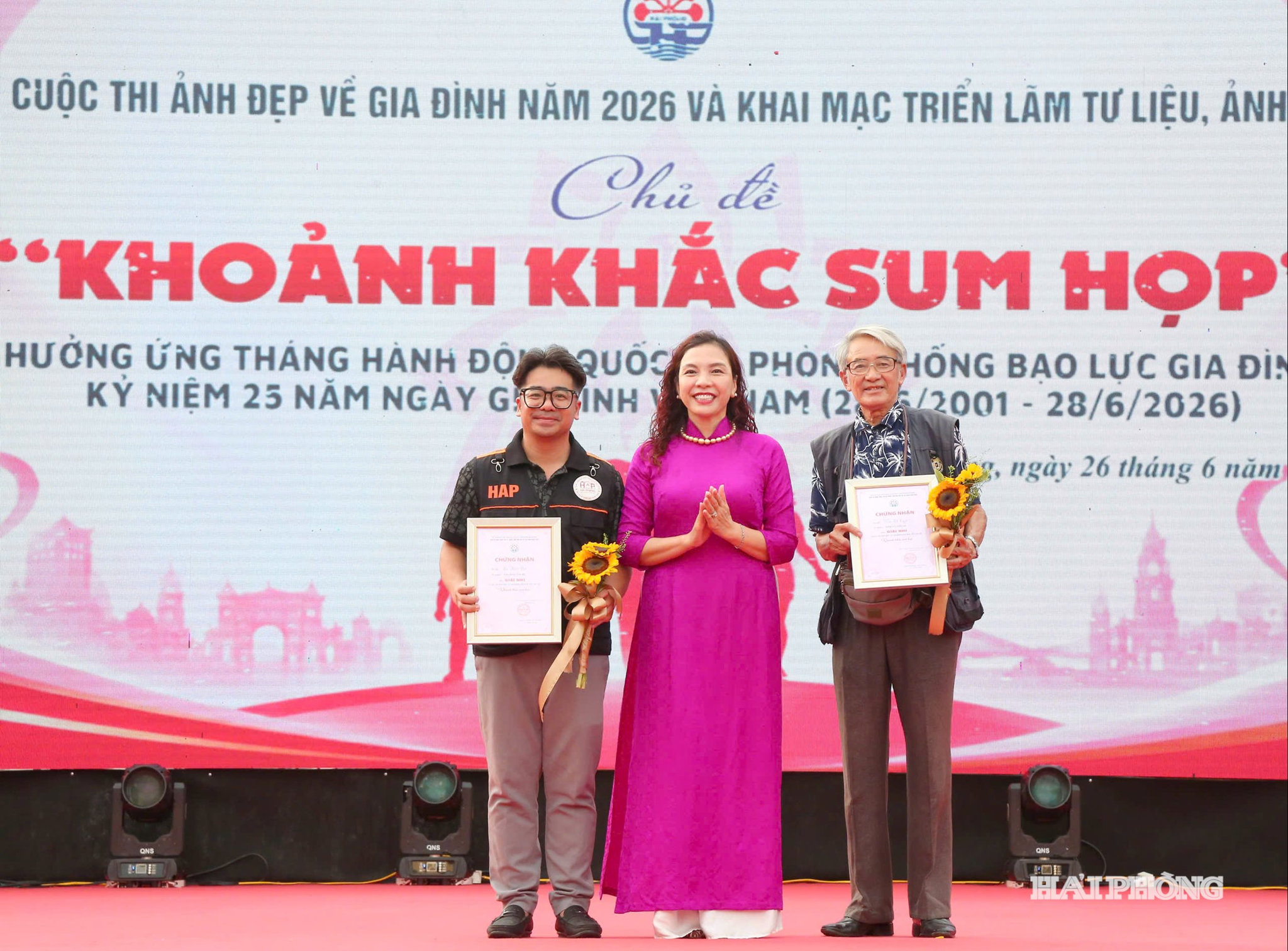 nhi.jpg