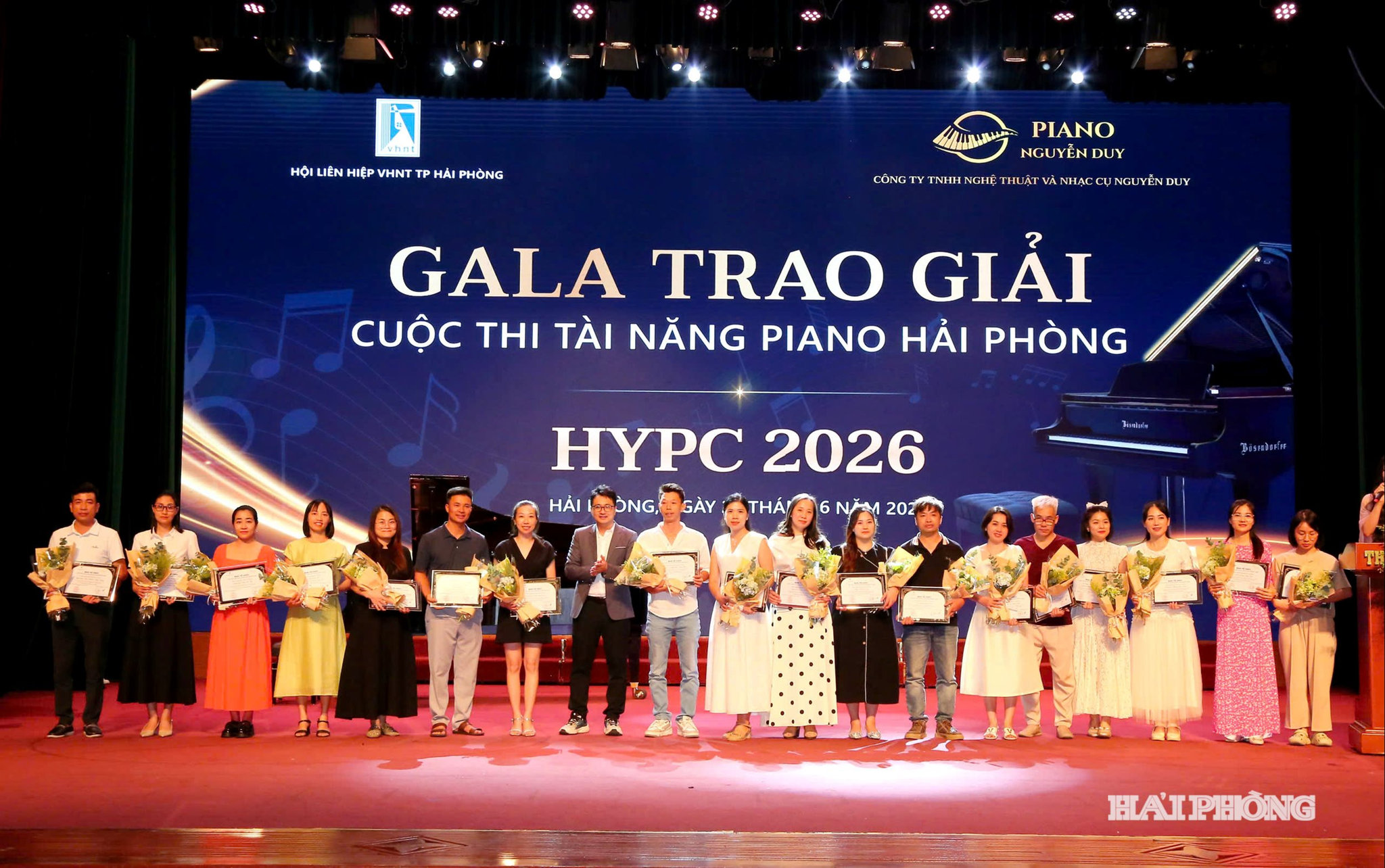 Các thầy cô đồng hành