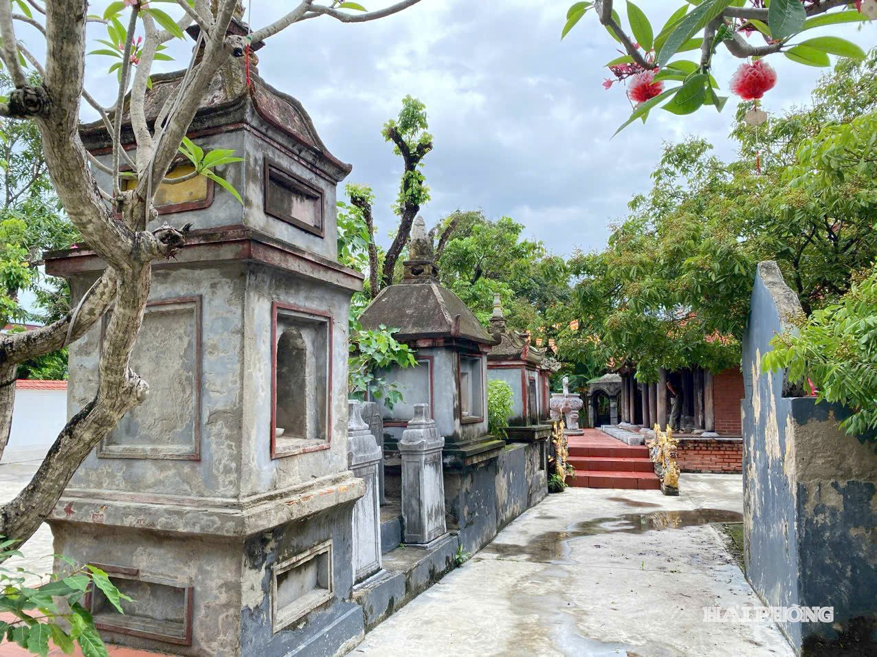 chua-huong-lai.jpg