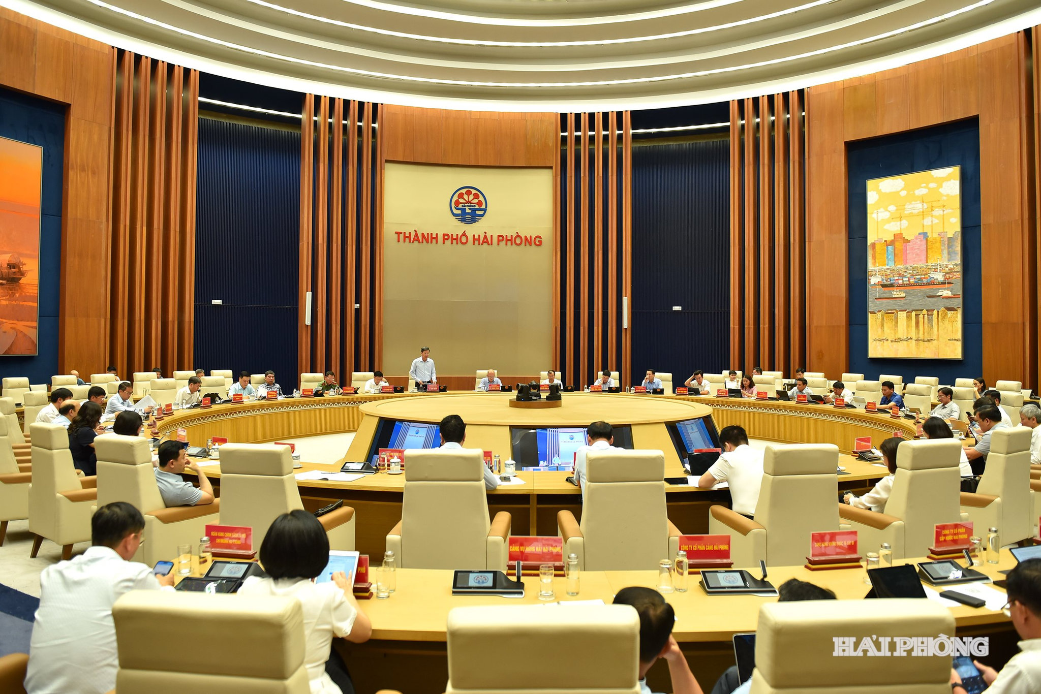 Quang cảnh hội nghị.