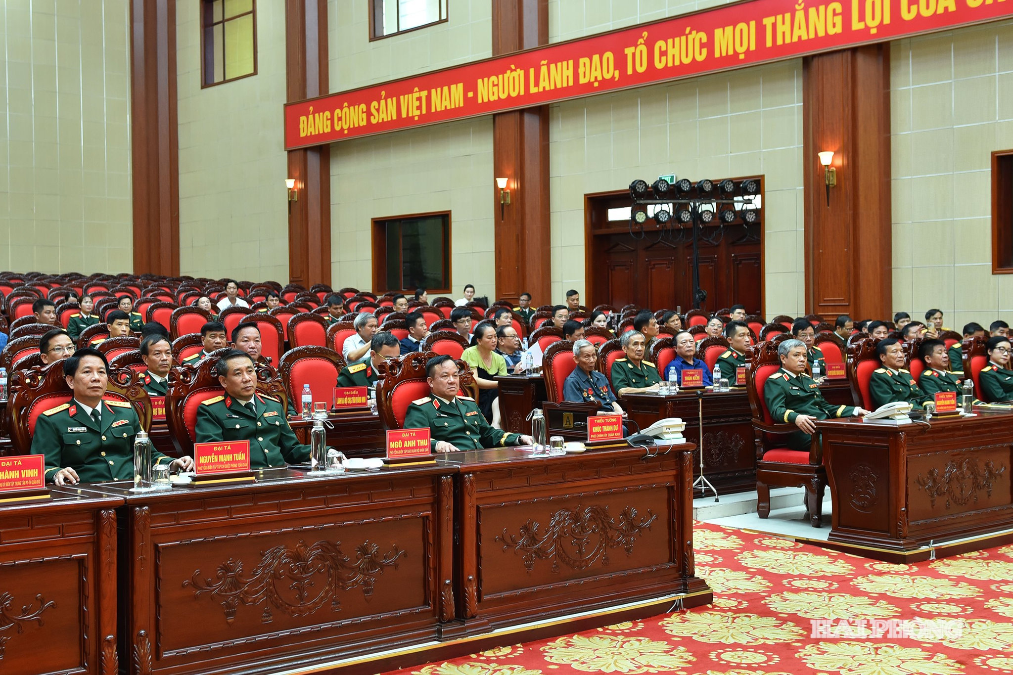 Các đại biểu dự lễ kỷ niệm.