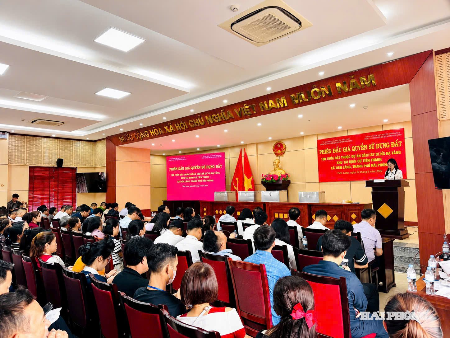 Trung tâm Dịch vụ đấu giá tài sản thành phố thực hiện đấu giá quyền sử dụng đất tại xã Tiên Lãng tháng 6/2026. Ảnh: HẢI VÂN