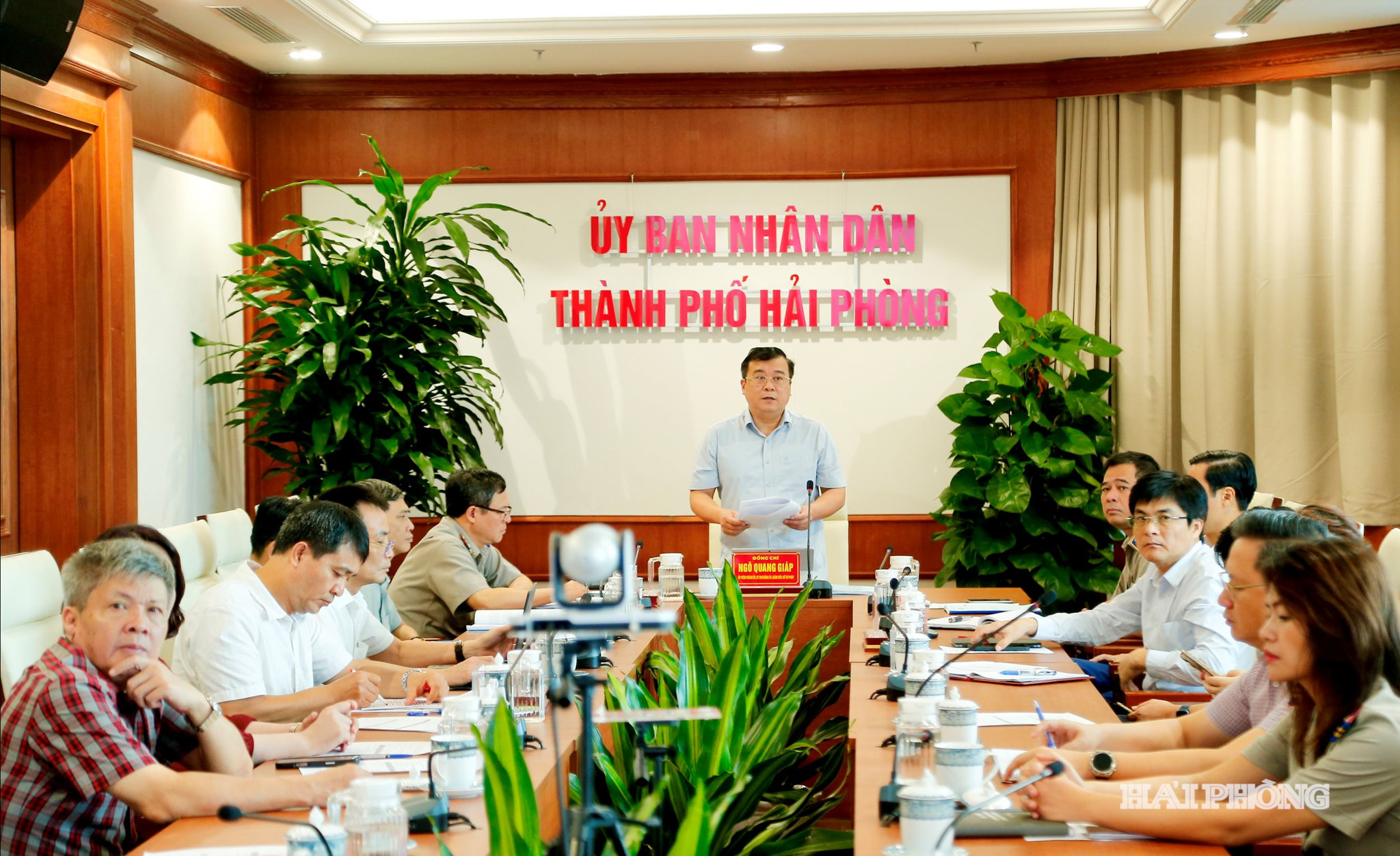 Đồng chí Ngô Quang Giáp, Giám đốc Sở Tư pháp phát biểu tại điểm cầu thành phố Hải Phòng.