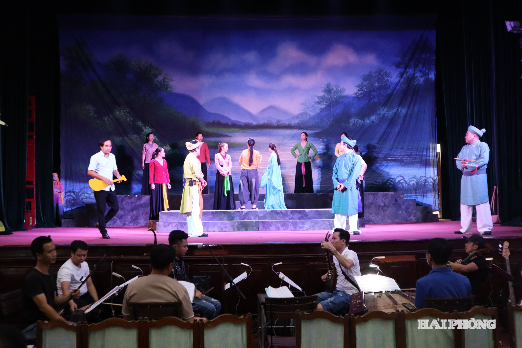 chuyen-tinh.jpg