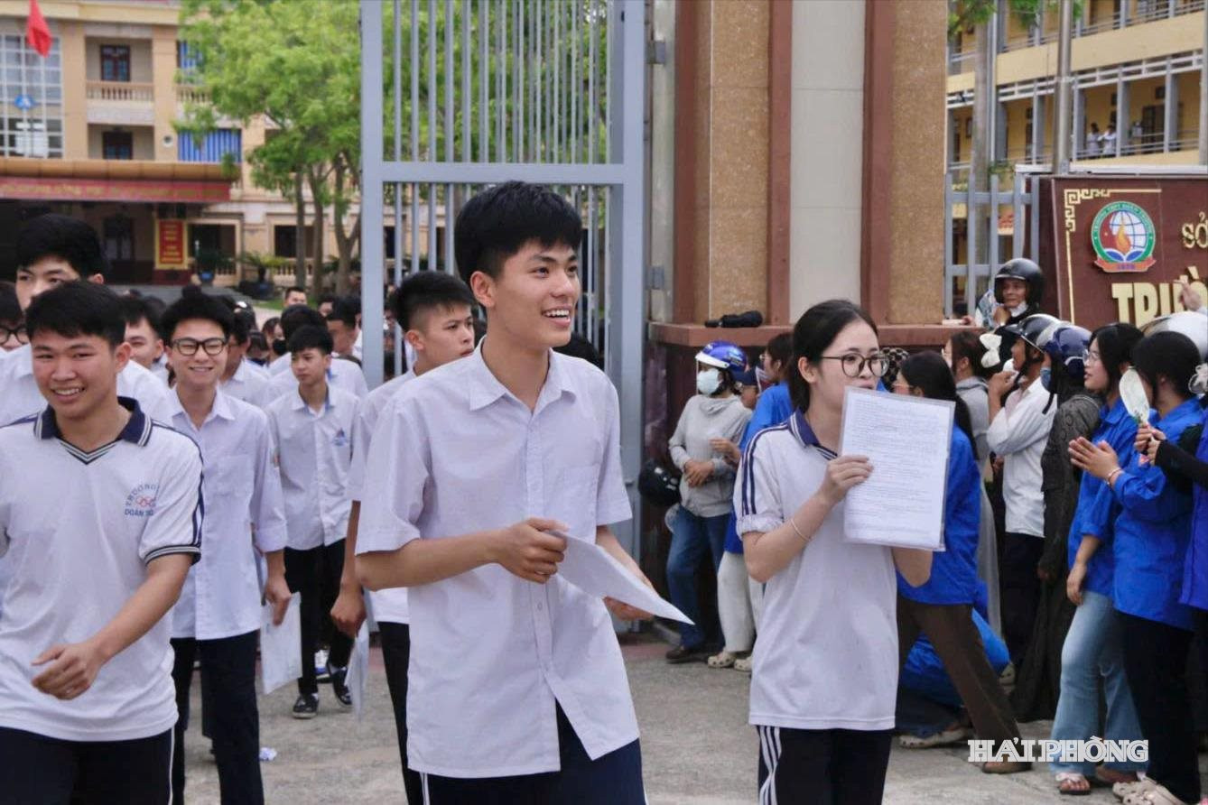 hoc-sinh-doan-thuong-1-.jpg